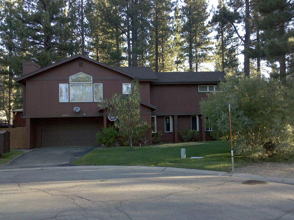 1st image of 2907 Lakewood Cir