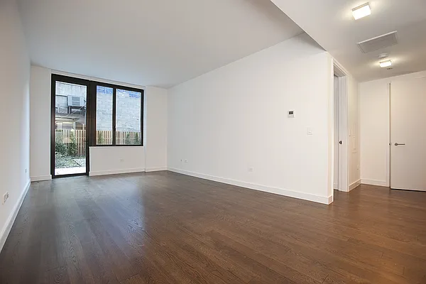 Rented by BLU Real Estate | media 27