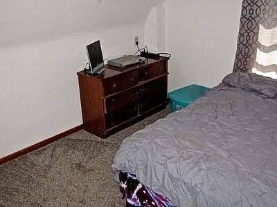 4th image of 821 Lincoln Ave