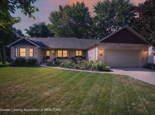 5935 Stoney Point Dr, Lansing, MI 48917