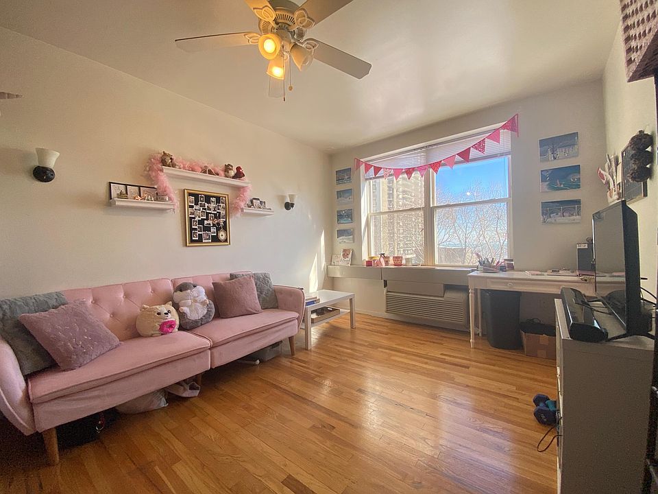 1st image of 5957-61 N Kenmore Ave #211