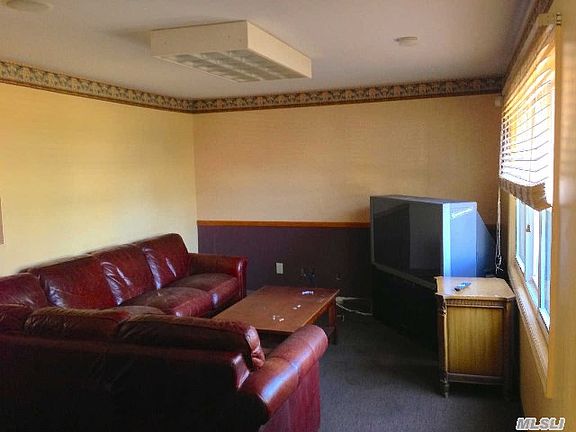 5th image of 18 Marvin Ave