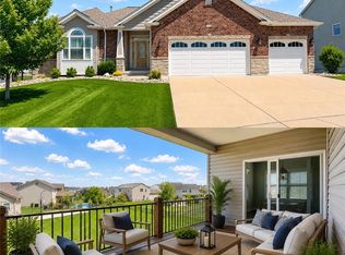 320 Regents Park Ave, Wentzville, MO 63385