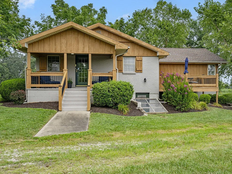 5761 S Farm Road 247