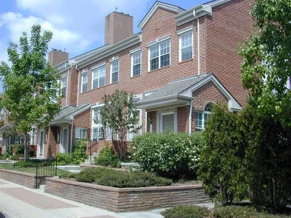1306 S Main St #22, Royal Oak, MI 48067