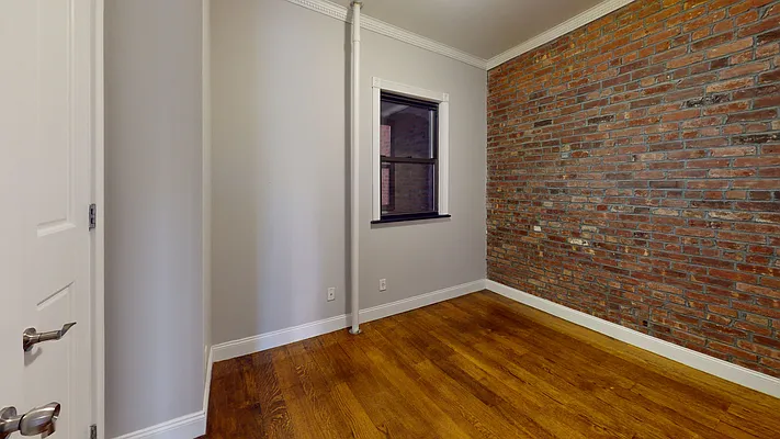 Rented by Bond New York | media 26