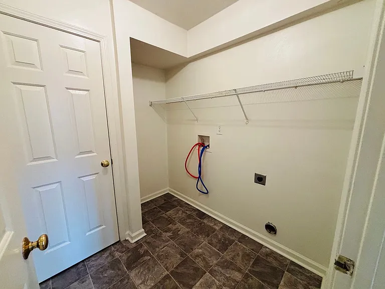 50 Salem Ln — Photo 10