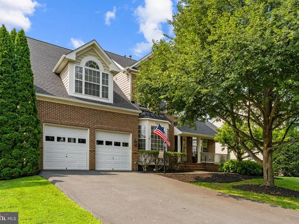 5775 Coachview Ct, Haymarket, VA 20169