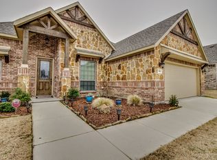 416 Sunset Ct, Waxahachie, TX 75165