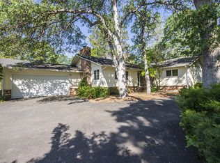 3256 Forest Hills Dr, Redding, CA 96002
