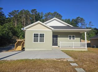 3255 Catalpa Ave, Buena Vista, VA 24416