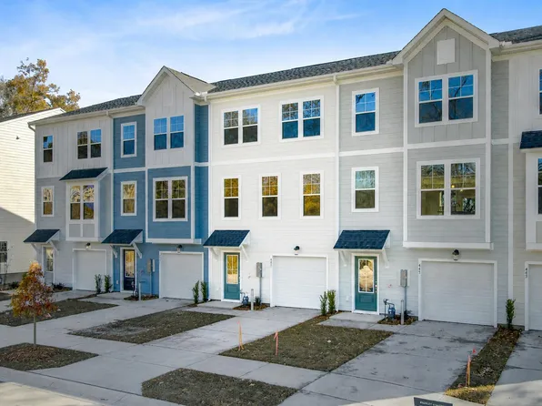 471 Caledon Ct, Johns Island, SC 29455