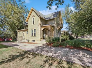 412 5th Ave, Clarence, IA 52216