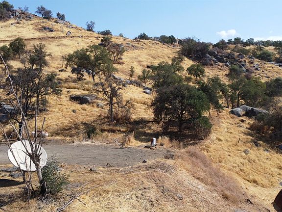3rd image of 38938 Pepperweed Rd