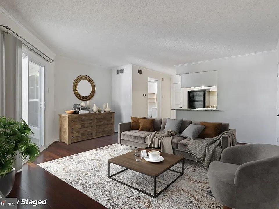 1535 Lincoln Way