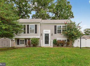 2002 English Oak Ct, Waldorf, MD 20601