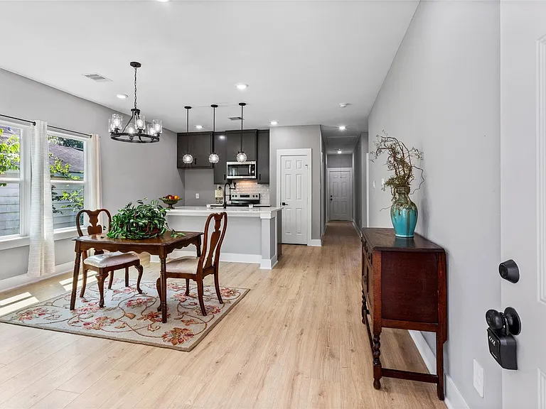 3220 Josephine St — Photo 4