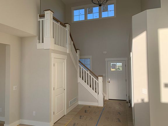 2nd image of 10568 Winnie Ln