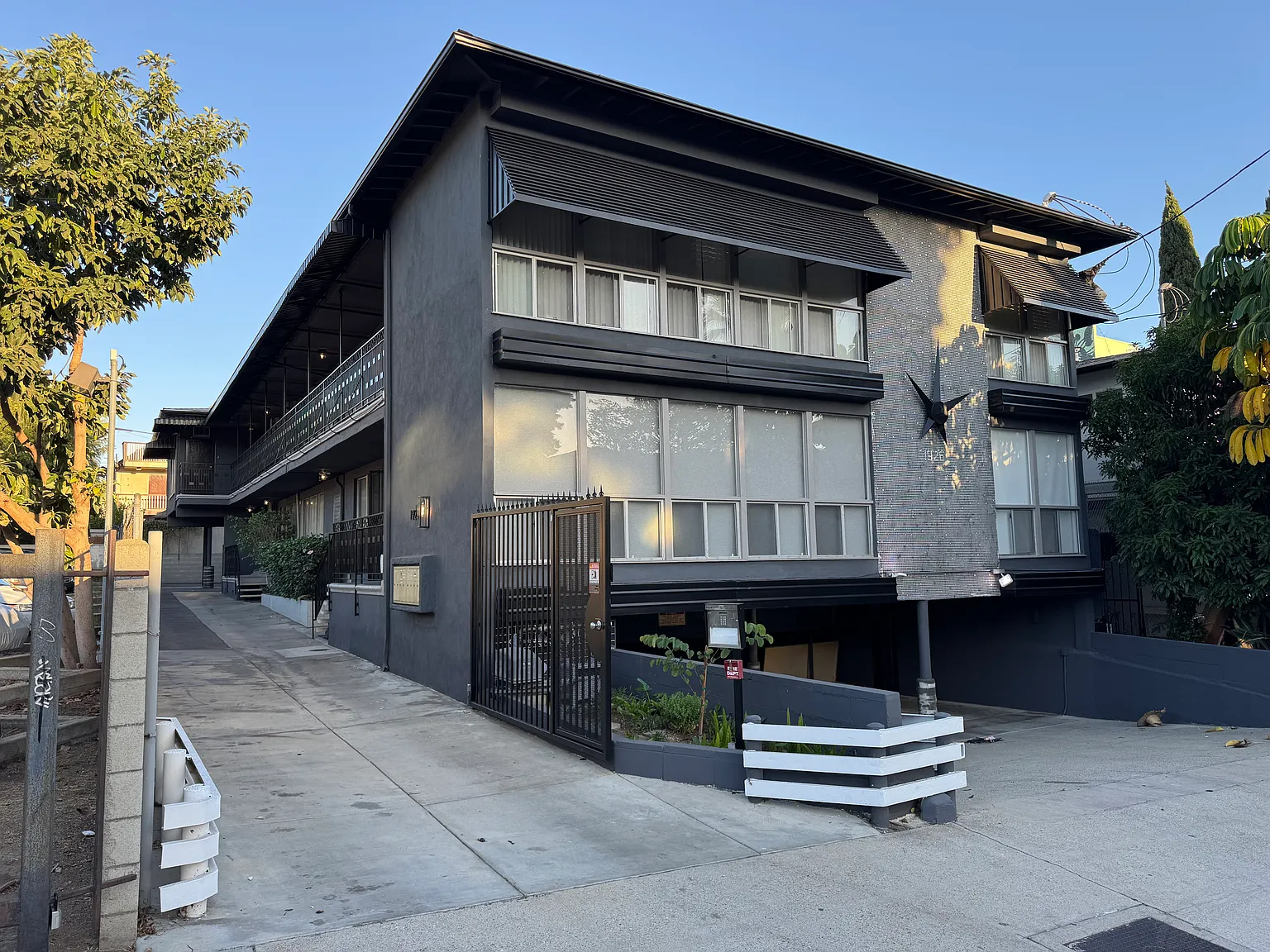 1 bed, 800 sqft, $2,495 — Photo 3
