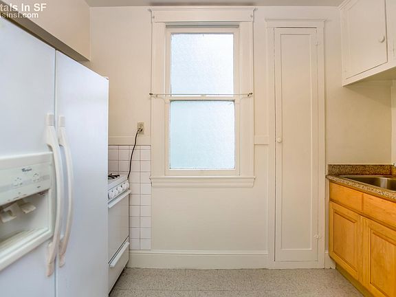 3rd image of 120 Broderick St APT 3