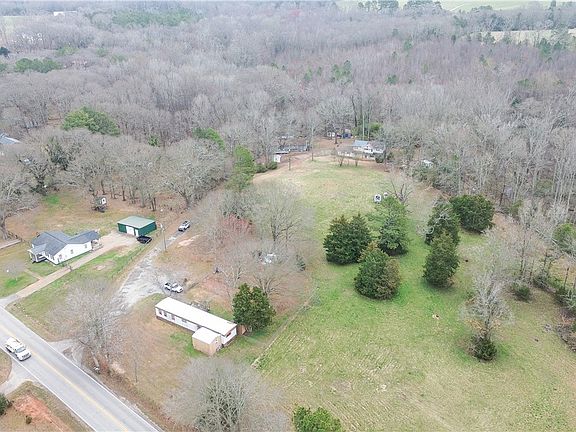 2nd image of 930 Broadway School Rd