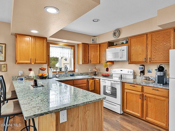 9th image of this home