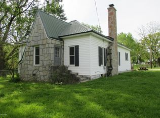 1926 County Road 155, Carthage, MO 64836