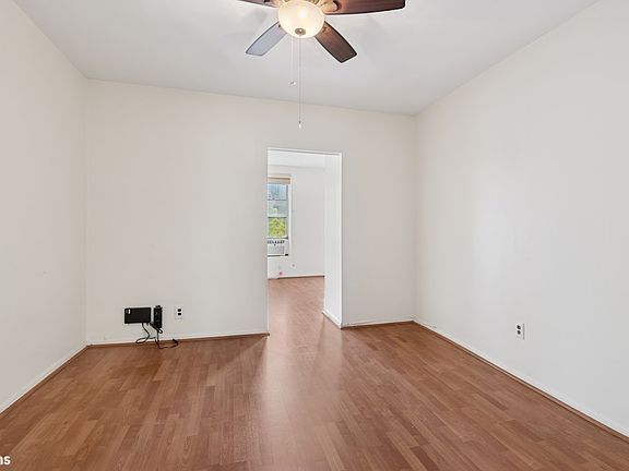 3rd image of 646 Union St APT 3