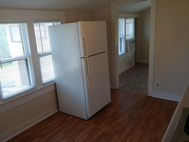 423 Main St #A — Photo 6