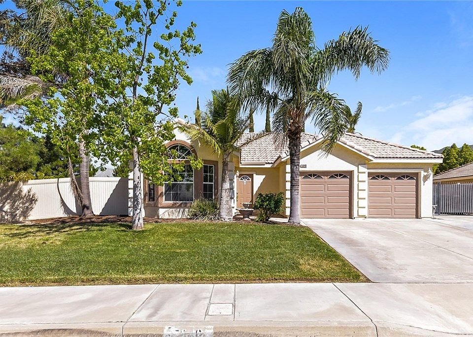 1st image of 5640 N Darleese Ct