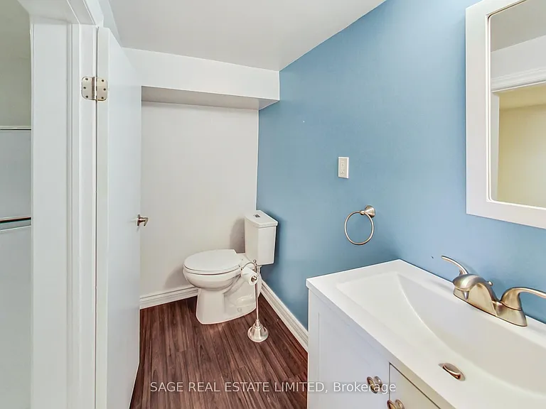 46 Alberta Ave — Photo 43