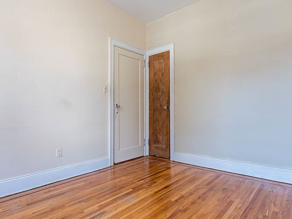 4th image of 135 Manhattan Ave #7G