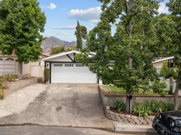 11000 Eldora Ave, Sunland, CA 91040