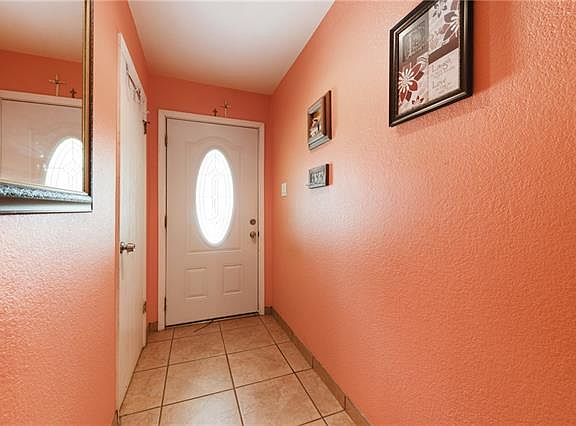 4th image of 2009 Heathwood Cir