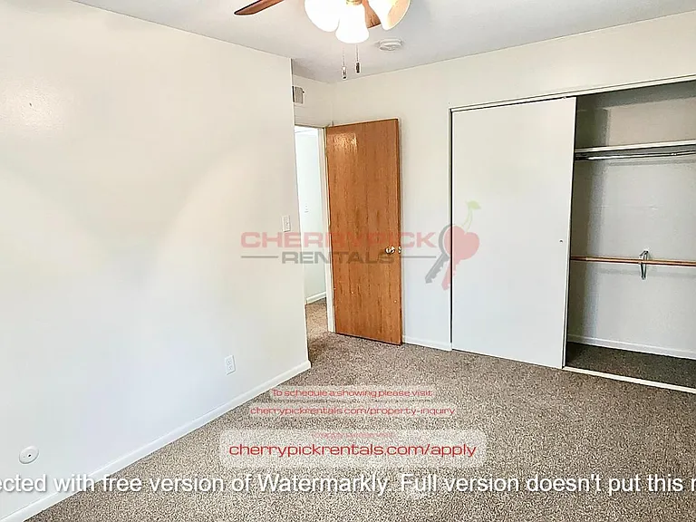 2534 Avenue A #11 — Photo 9