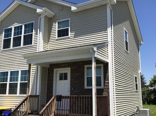 18 Tiffany Dr, Fall River, MA 02723
