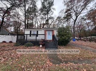 1011 Ivy Rd, Fayetteville, NC 28303