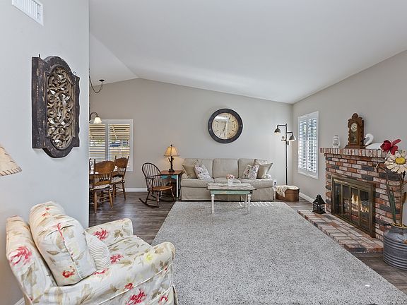 5th image of 1415 Mountain Meadow Dr