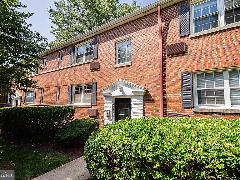 4374 N Pershing Dr #43744 — Photo 3