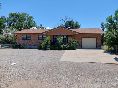 2042 S Riverview Dr, Pueblo, CO, 81006