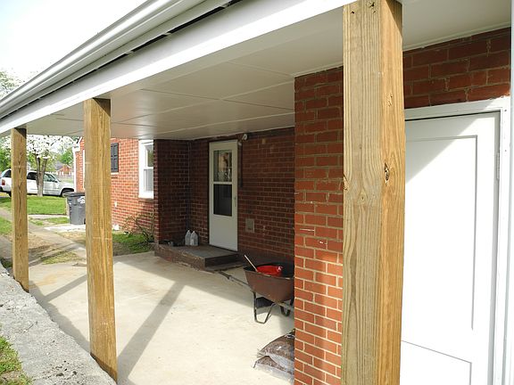 3rd image of 1333 Magnolia Ave