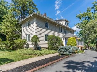29 Laurel Pl, Montclair, NJ 07043