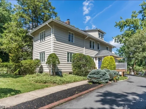 29 Laurel Pl, Montclair Twp., NJ 07043
