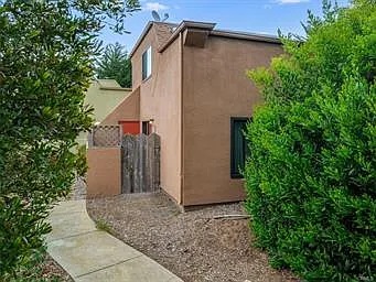 1201 Santa Ynez Ave #E — Photo 21