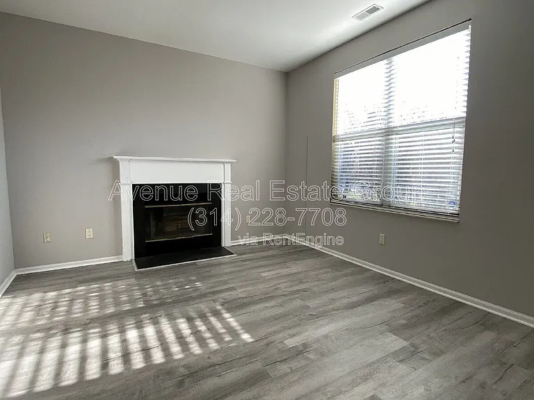 4127 Westminster Pl — Photo 3