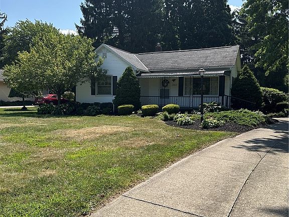 2nd image of 2842 Narrows Rd