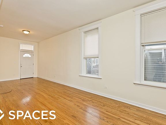 3rd image of 1827 N Hermitage Ave #1RA