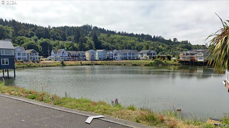 2nd image of Mill Pond Ln