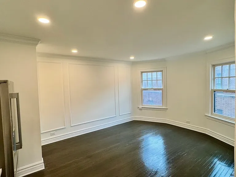 2324 N Lincoln Park W #4A — Photo 1