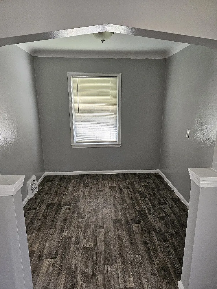 3 bed, 1.5 bath, 1100 sqft, $1,250 — Photo 4
